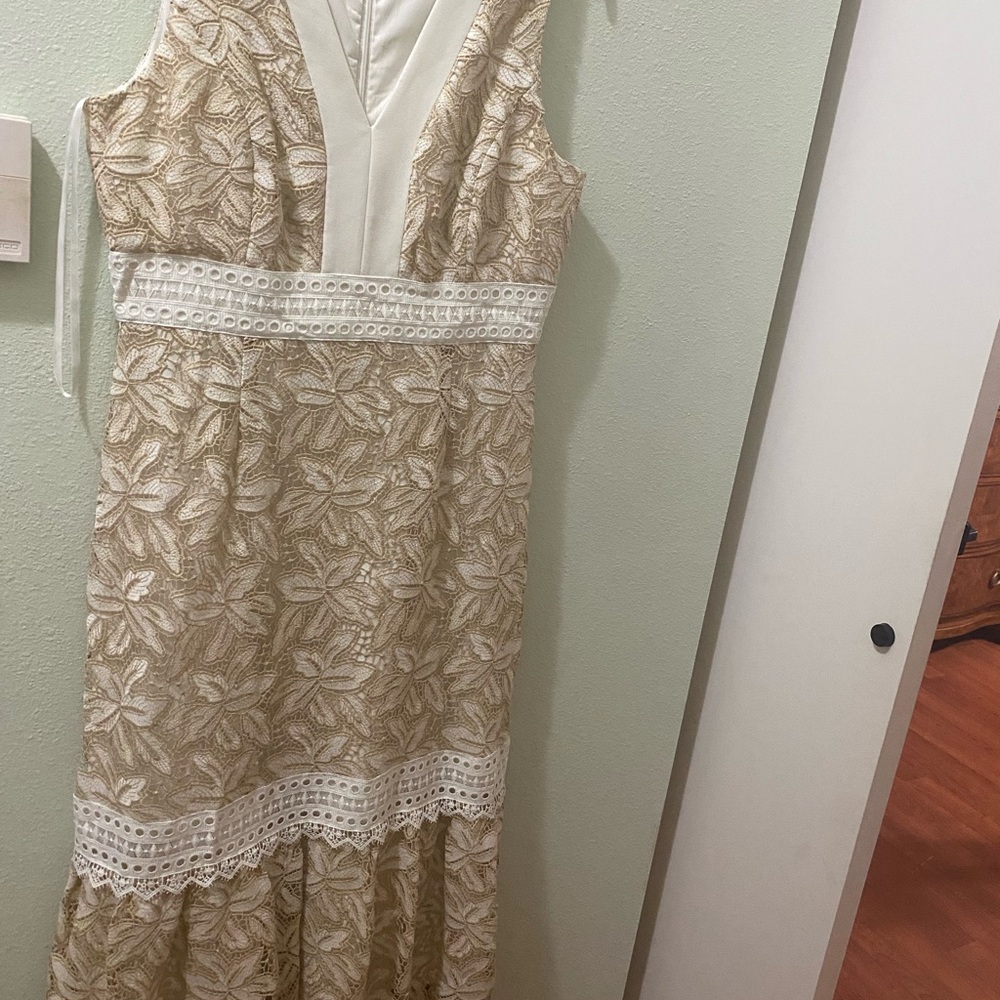 ANTONIO MELANI Beige and White Lace Midi Dress